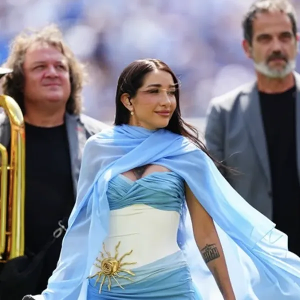 María Becerra lanza "Camino al mundial": un registro íntimo antes de interpretar el Himno Nacional Argentino